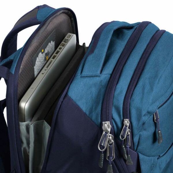 grand sac à dos sport en nylon de marque The North Face bleu